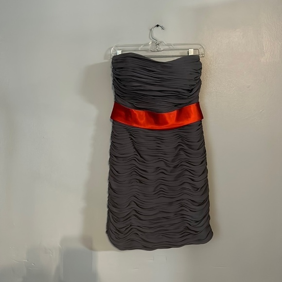BILL LEVKOFF Charcoal Ruched Bodycon Cocktail Dress w/ Red Satin waist size 12 - Picture 2 of 4